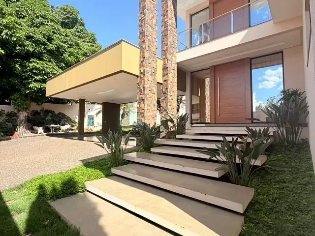 Casa 6 quartos e 5 banheiros, para alugar, no bairro Loteamento Lago das Mansões Silva Leão em Catalão