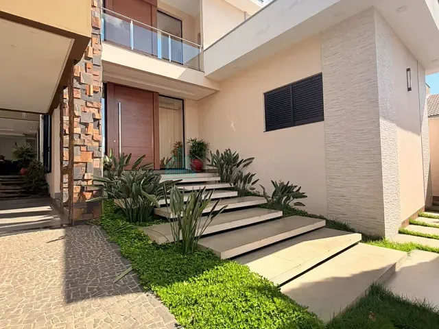 Casa 6 quartos e 5 banheiros, para alugar, no bairro Loteamento Lago das Mansões Silva Leão em Catalão