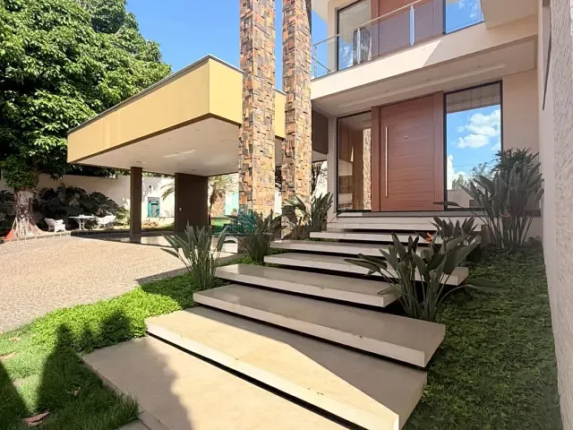 Casa 6 quartos e 5 banheiros, para alugar, no bairro Loteamento Lago das Mansões Silva Leão em Catalão