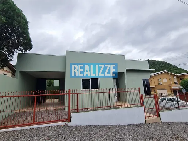 Casa com 110m² 3 quartos e 1 banheiro, à venda, no bairro Sta Isabel em Marau