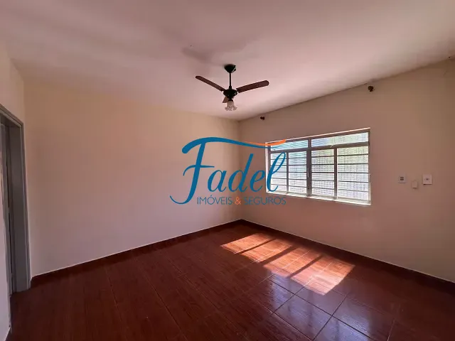 Casa 3 quartos e 1 banheiro, para alugar, no bairro Centro em Conchal