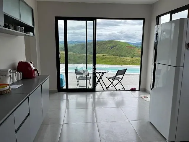 Casa com 851m² 2 quartos e 1 banheiro, à venda, no bairro Vila Paraíso em Três Rios