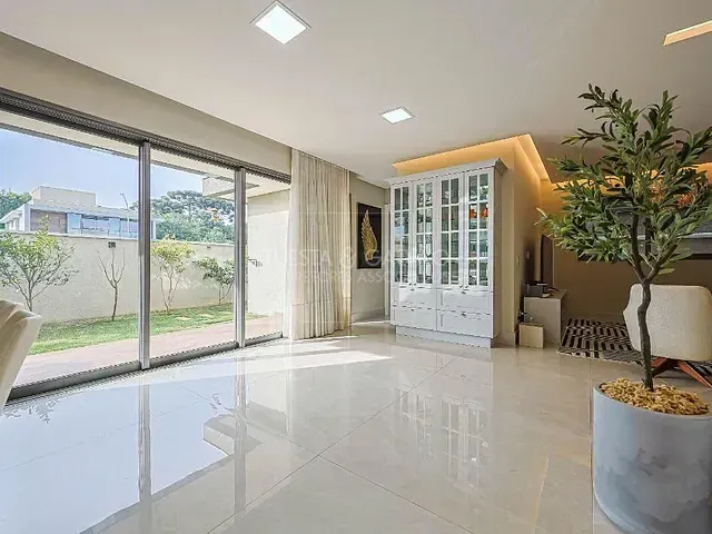 Casa com 328m² 4 quartos e 3 banheiros, à venda, no bairro Jardim das Américas em Curitiba