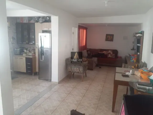 Casa com 350m² 3 quartos e 2 banheiros, à venda, no bairro Monte Castelo em São José dos Campos