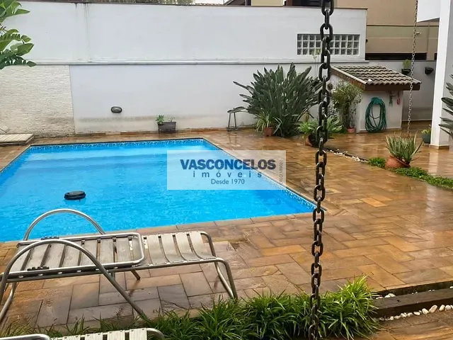 Casa com 438m² 3 quartos e 5 banheiros, à venda, no bairro Jardim das Colinas em São José dos Campos