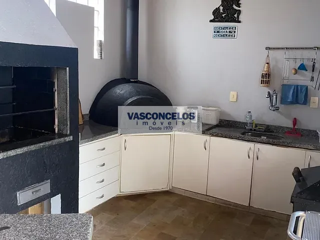 Casa com 438m² 3 quartos e 5 banheiros, à venda, no bairro Jardim das Colinas em São José dos Campos