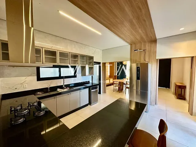 Casa 3 quartos e 4 banheiros, para alugar, no bairro Plano Diretor Sul em Palmas