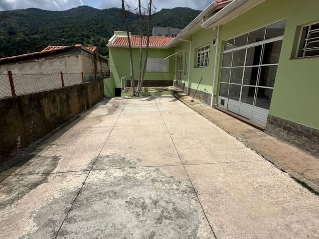 Casa 4 quartos e 1 banheiro, para alugar, no bairro Da Ponte Alta em Extrema