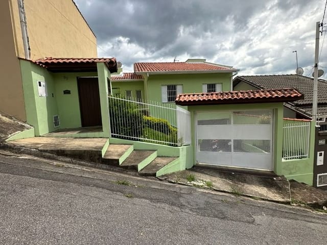 Casa 4 quartos e 1 banheiro, para alugar, no bairro Da Ponte Alta em Extrema