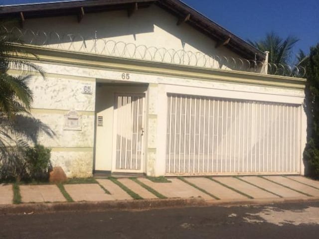 Foto do Casa - Casa à venda 3 Quartos, 1 Suite, 624M², Olinda, Uberaba - MG | ZUCATO IMOBILIARIA LTDA