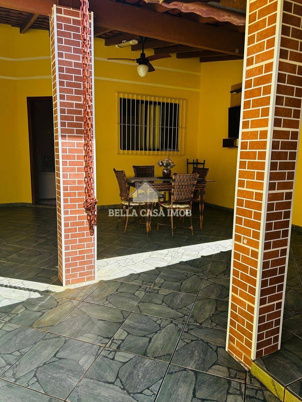 Casa à venda com 2 quartos, 60m² - Foto 17