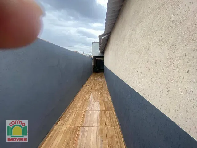 Casa com 200m² 3 quartos e 2 banheiros, à venda, no bairro Residencial Leblon em Anápolis