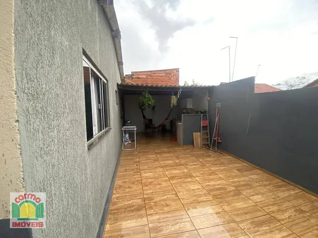 Casa com 200m² 3 quartos e 2 banheiros, à venda, no bairro Residencial Leblon em Anápolis