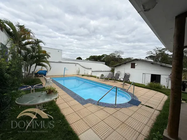 Casa com 581m² 4 quartos e 3 banheiros, à venda, no bairro Castelo em Ipatinga