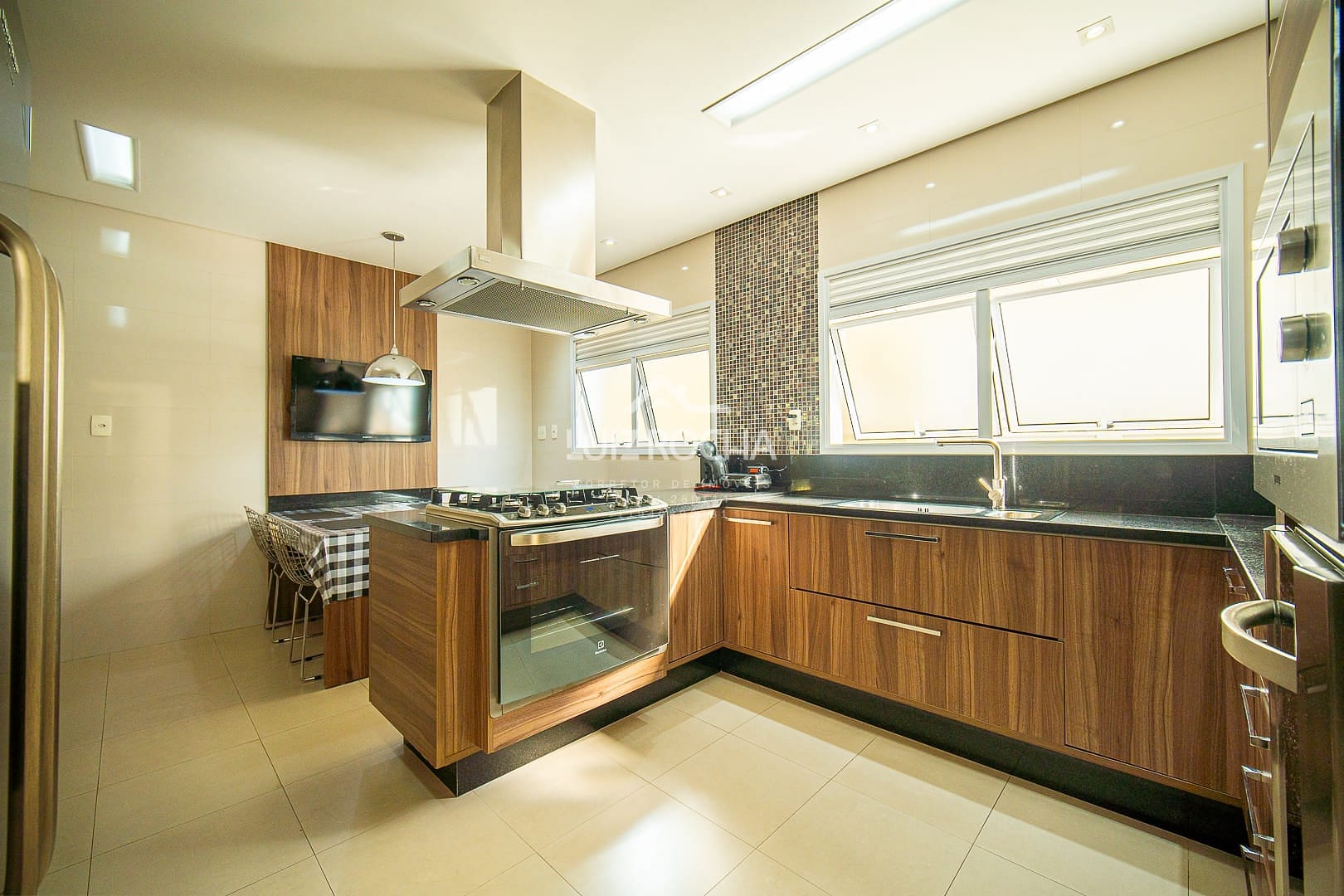 Casa, 4 quartos, 373 m² - Foto 31