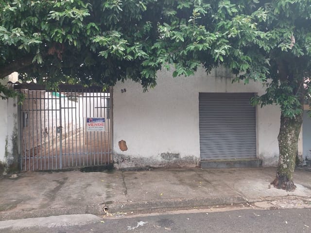 Casa com 170m² 2 quartos e 1 banheiro, à venda, no bairro Nucleo Habitacional Thereza Maria Barbieri em Birigui