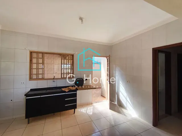 Casa com 176m² 3 quartos e 1 banheiro, à venda, no bairro Jardim Belo Horizonte em Londrina