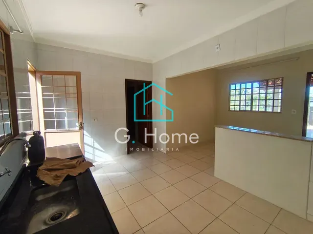 Casa com 176m² 3 quartos e 1 banheiro, à venda, no bairro Jardim Belo Horizonte em Londrina