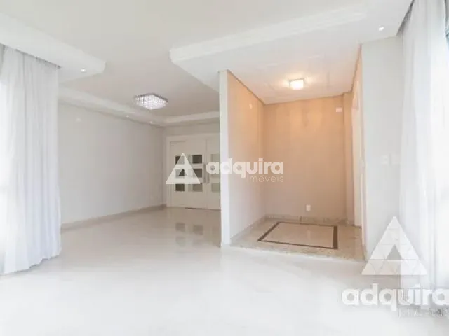Casa 3 quartos e 5 banheiros, à venda, no bairro Oficinas em Ponta Grossa