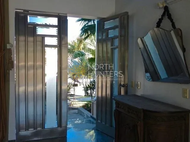 Casa com 650m² 5 quartos e 6 banheiros, para alugar, no bairro Jurerê Internacional em Florianópolis