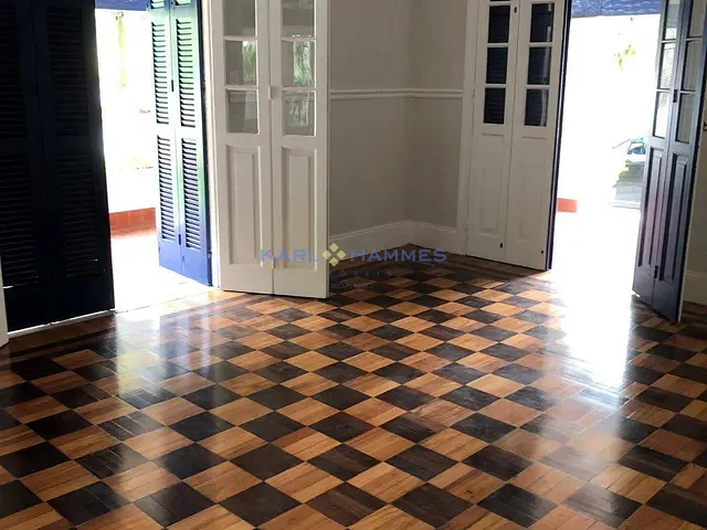 Casa com 829m² 6 quartos e 5 banheiros, à venda, no bairro Centro em Petrópolis