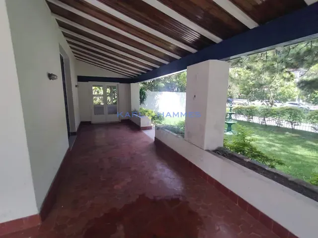 Casa com 829m² 6 quartos e 5 banheiros, à venda, no bairro Centro em Petrópolis