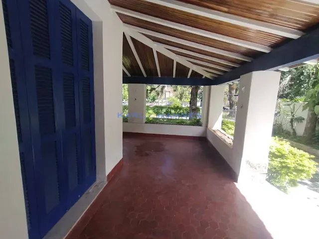 Casa com 829m² 6 quartos e 5 banheiros, à venda, no bairro Centro em Petrópolis