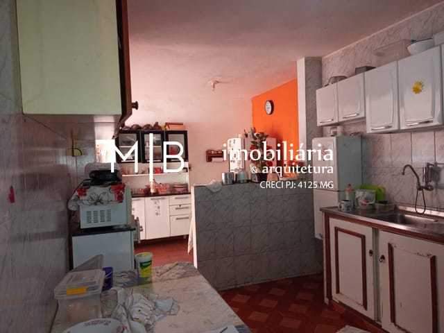 Casa 3 quartos e 1 banheiro, à venda, no bairro IZABEL TAVARES em CATAGUASES