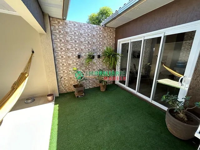 Casa 3 quartos e 1 banheiro, à venda, no bairro Centro em Canarana