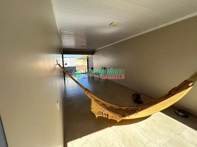 Casa 3 quartos e 1 banheiro, à venda, no bairro Centro em Canarana