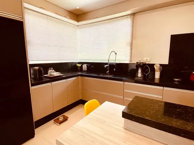 Casa com 10m² 3 quartos e 3 banheiros, à venda, no bairro Recanto do Salto em Londrina