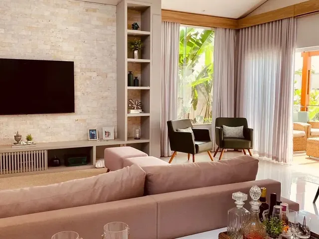 Casa com 10m² 3 quartos e 3 banheiros, à venda, no bairro Recanto do Salto em Londrina