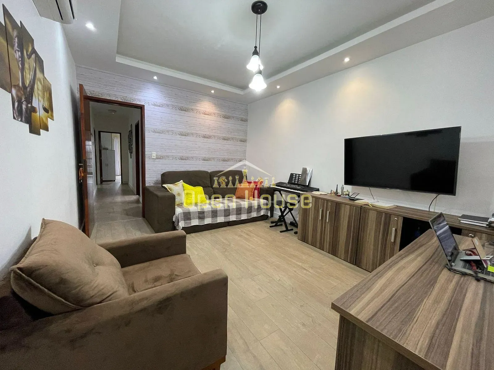 Casa, 3 quartos, 220 m² - Foto 2