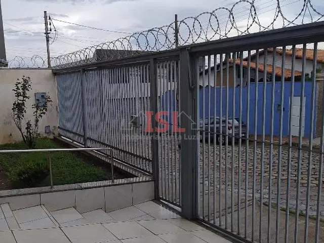 Casa 4 quartos e 3 banheiros, à venda, no bairro Centro em Passos