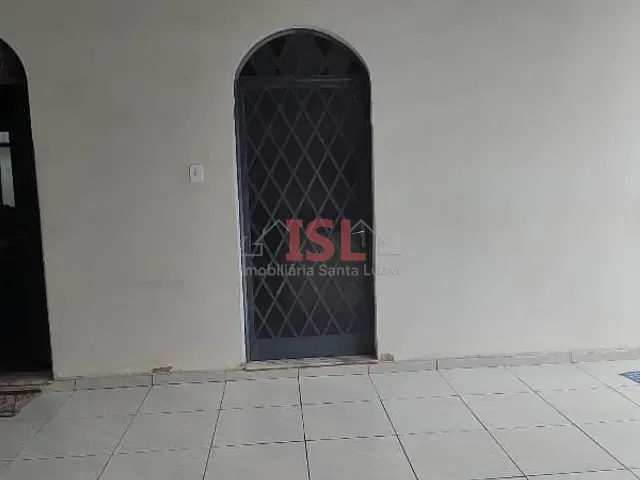 Casa 4 quartos e 3 banheiros, à venda, no bairro Centro em Passos