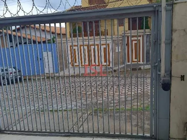 Casa 4 quartos e 3 banheiros, à venda, no bairro Centro em Passos