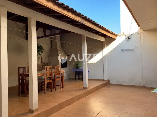 Casa com 80m² 2 quartos e 1 banheiro, à venda, no bairro Umbará em Curitiba