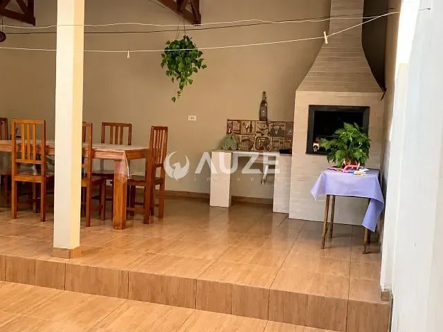 Casa com 80m² 2 quartos e 1 banheiro, à venda, no bairro Umbará em Curitiba