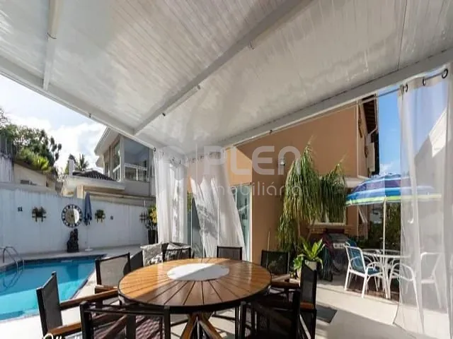 Casa com 500m² 4 quartos e 6 banheiros, à venda, no bairro Alphaville em Santana de Parnaíba