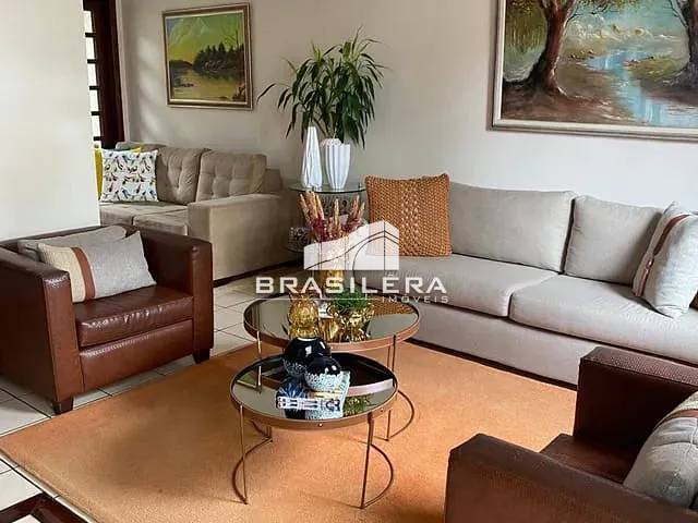 Casa com 118m² 3 quartos e 2 banheiros, à venda, no bairro Jardim América em Goiânia