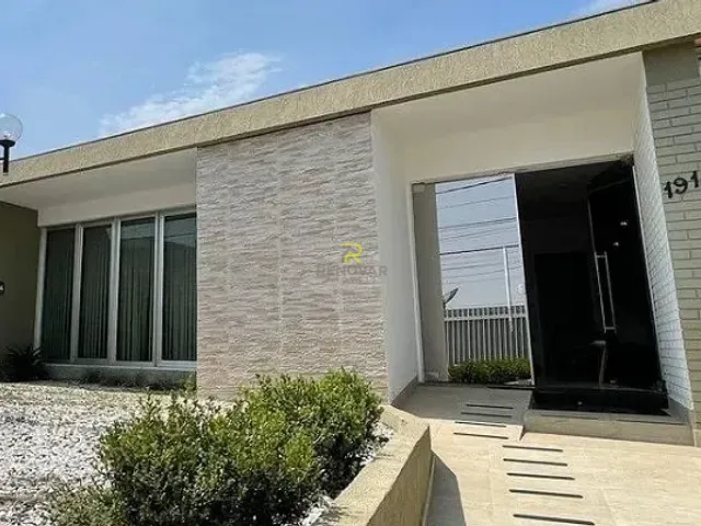 Casa com 890m² 3 quartos e 1 banheiro, à venda ou para alugar, no bairro Centro em Guarapuava