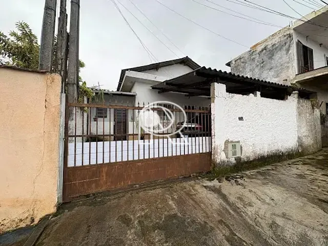 Casa com 106m² 2 quartos e 1 banheiro, à venda, no bairro Nosso Teto em Registro