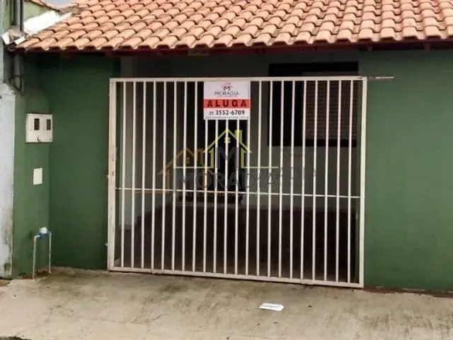 Casa com 100m² 1 quarto e 1 banheiro, para alugar, no bairro Centro em Guaxupé