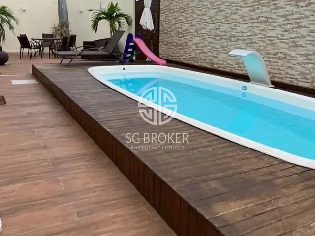 Casa com 260m² 4 quartos e 5 banheiros, à venda ou para alugar, no bairro Recreio dos Bandeirantes em Rio de Janeiro
