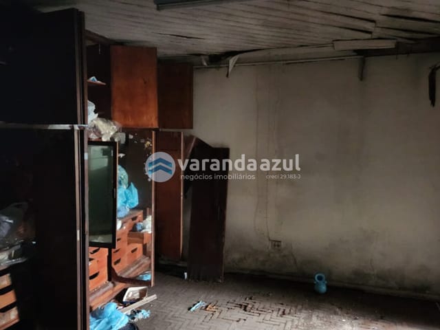 Casa 2 quartos e 1 banheiro, à venda ou para alugar, no bairro Centro em Mogi das Cruzes