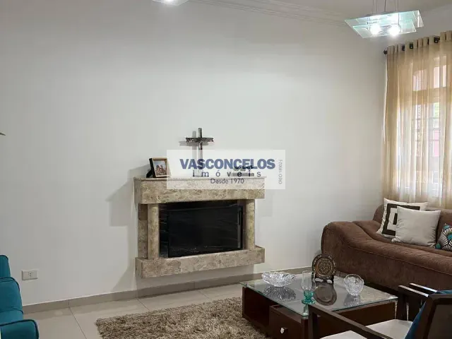Casa com 360m² 6 quartos e 3 banheiros, à venda, no bairro Jardim das Colinas em São José dos Campos