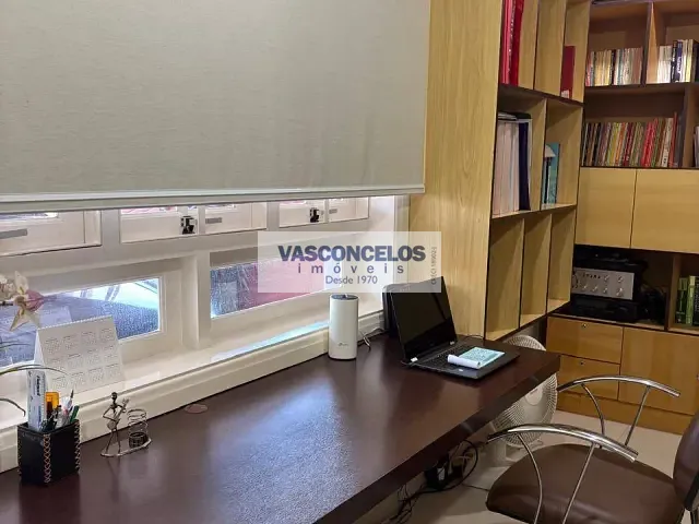 Casa com 360m² 6 quartos e 3 banheiros, à venda, no bairro Jardim das Colinas em São José dos Campos