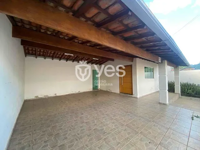 Casa com 360m² 3 quartos e 2 banheiros, à venda, no bairro Veredas da Cidade em Araxá