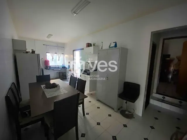 Casa com 360m² 3 quartos e 2 banheiros, à venda, no bairro Veredas da Cidade em Araxá