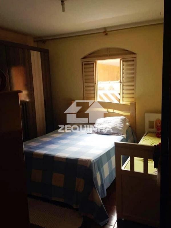 Casa, 4 quartos, 186 m² - Foto 3